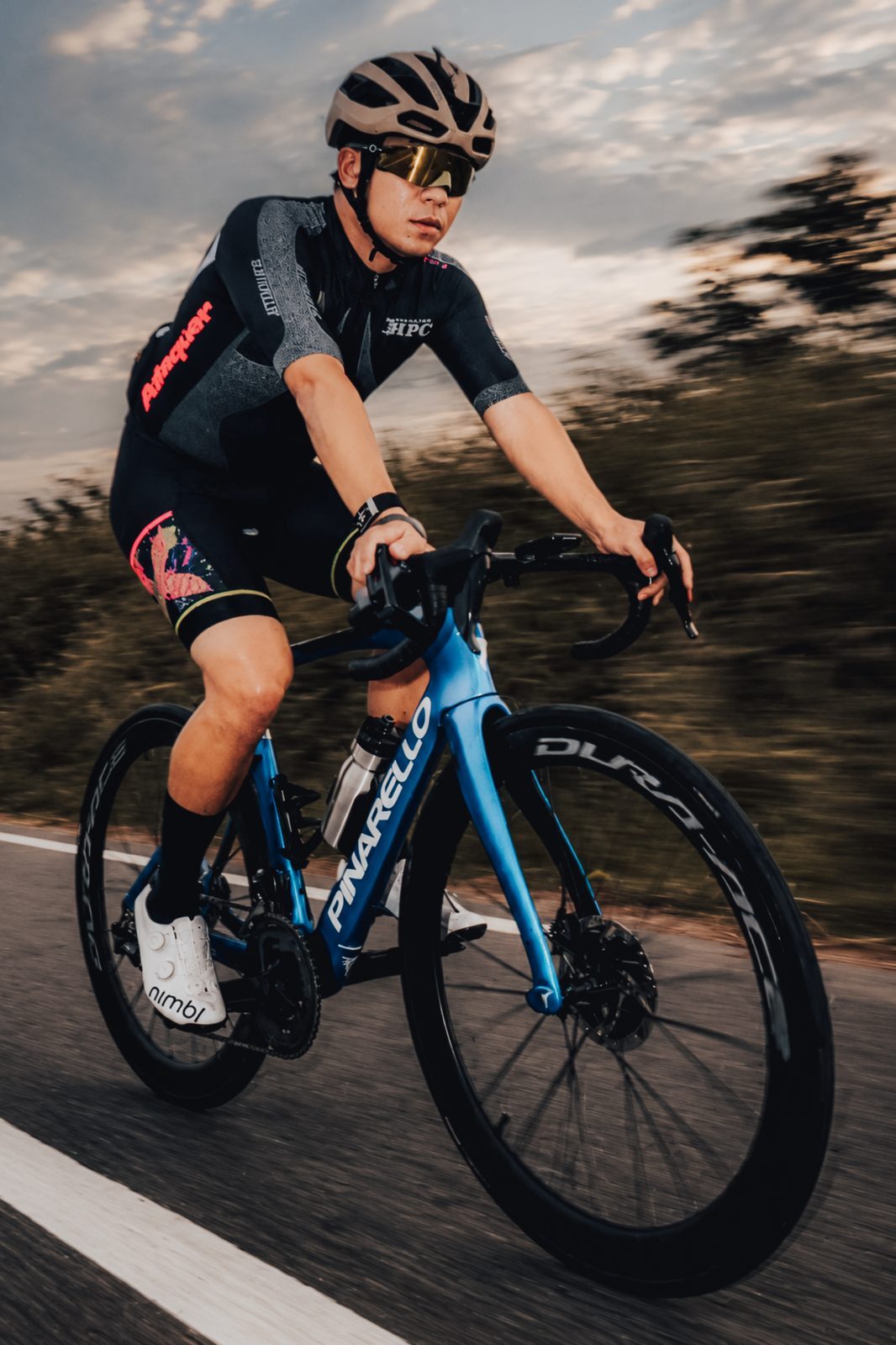 นักปั่น SFCC บน Pinarello Dogma F